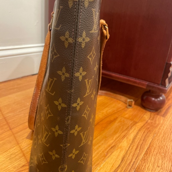 Louis Vuitton Luco Bag - Picture 5 of 13